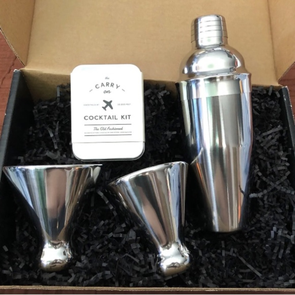 Martini Cocktail Shaker + 2 Glasses Set COLD WAR 2018 Movie Cast & Crew Gift NEW